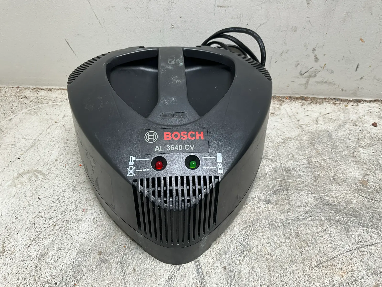 Bosch GBH 36V SDS-plus udarni čekić - Slika 6